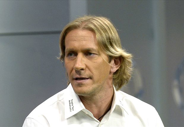 سرمربی جدید تیم دسته چهارمی، میشل سالگادو اسطوره رئال شد!
