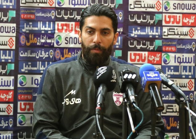 هواداران نباید تیم را به اورونوف واگذار کنند!