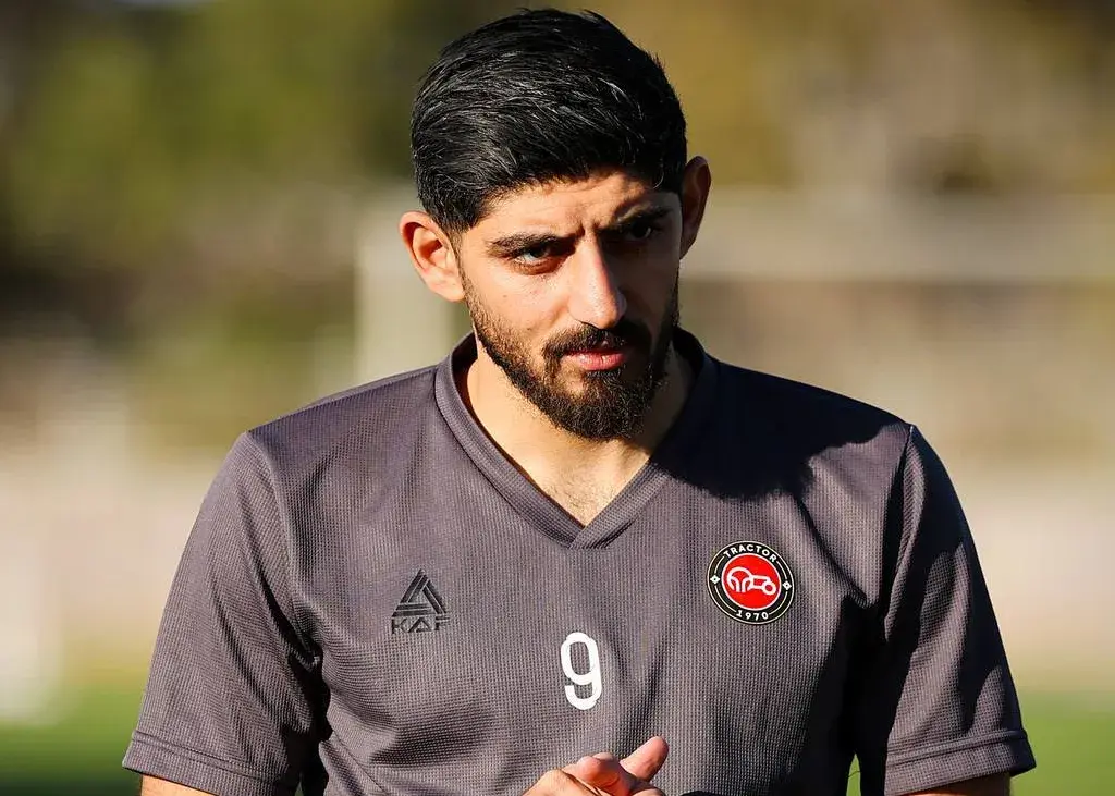 تصویر خبر: حضور مهدی ترابی در تمرین تراکتور، عملاً رد شدن پیشنهاد پرسپولیس!