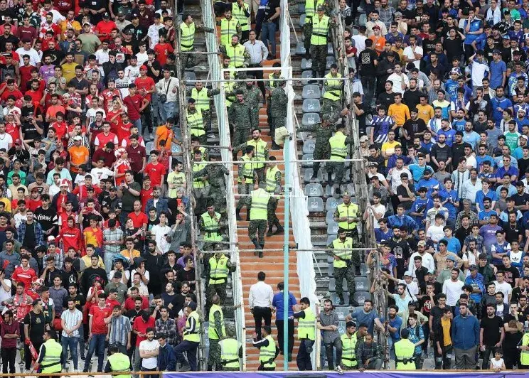 تصویر خبر: دو هفته تا آغاز لیگ؛ استقلال و پرسپولیس همچنان بدون میزبان