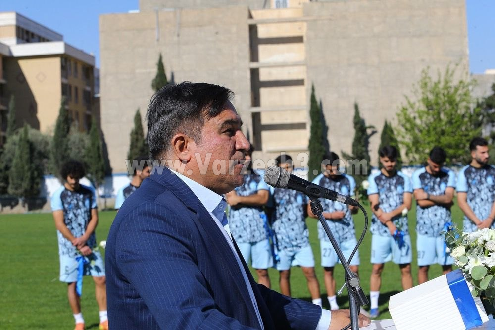 تصویر خبر: تاجرنیا نسبت به گزینش سرمربی فصل آینده استقلال واکنش نشان داد