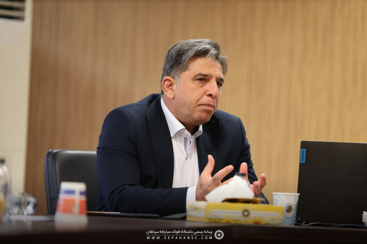 تصویر خبر: سپاهان برای تقویت خط حمله و دفاع خود، مهاجم و مدافع میانی را جذب خواهد کرد