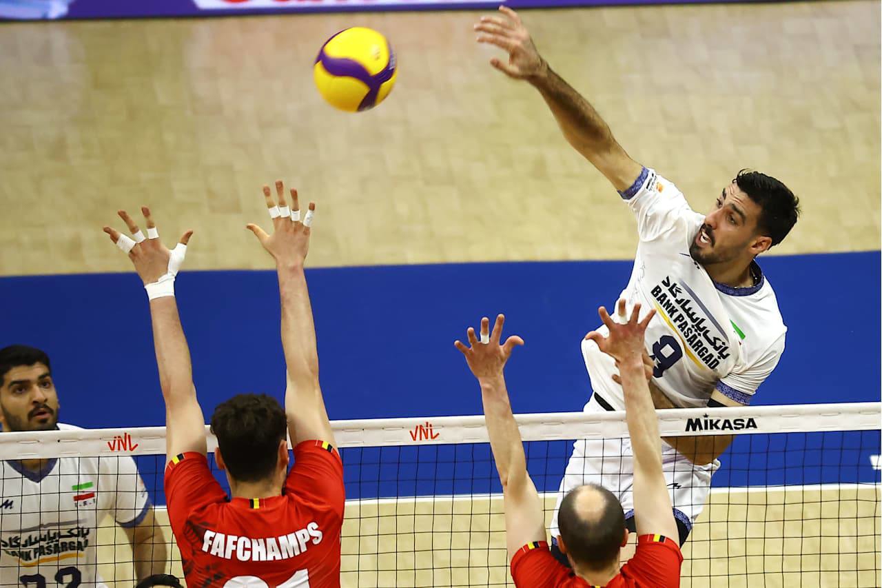 تصویر خبر: کاهش رتبه تیم ملی والیبال ایران توسط FIVB به دلیل شکست مقابل بلژیک