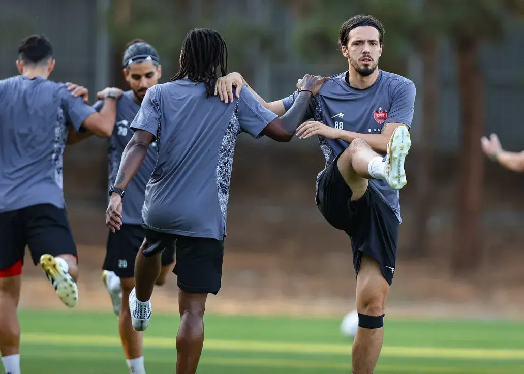 تصویر خبر: پرسپولیس در آستانه صعود به آسیا با چالش‌های جدی در ترکیب