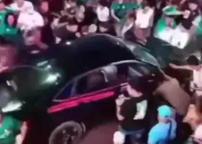 تصویر خبر: ۱۷ نفر مصدوم! جشن پیروزی مکزیک به خشونت کشیده شد