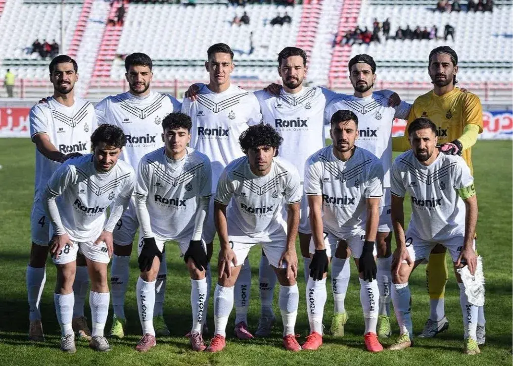 نشست مهم انزلی: تعیین سرنوشت ملوان برای فصل آتی