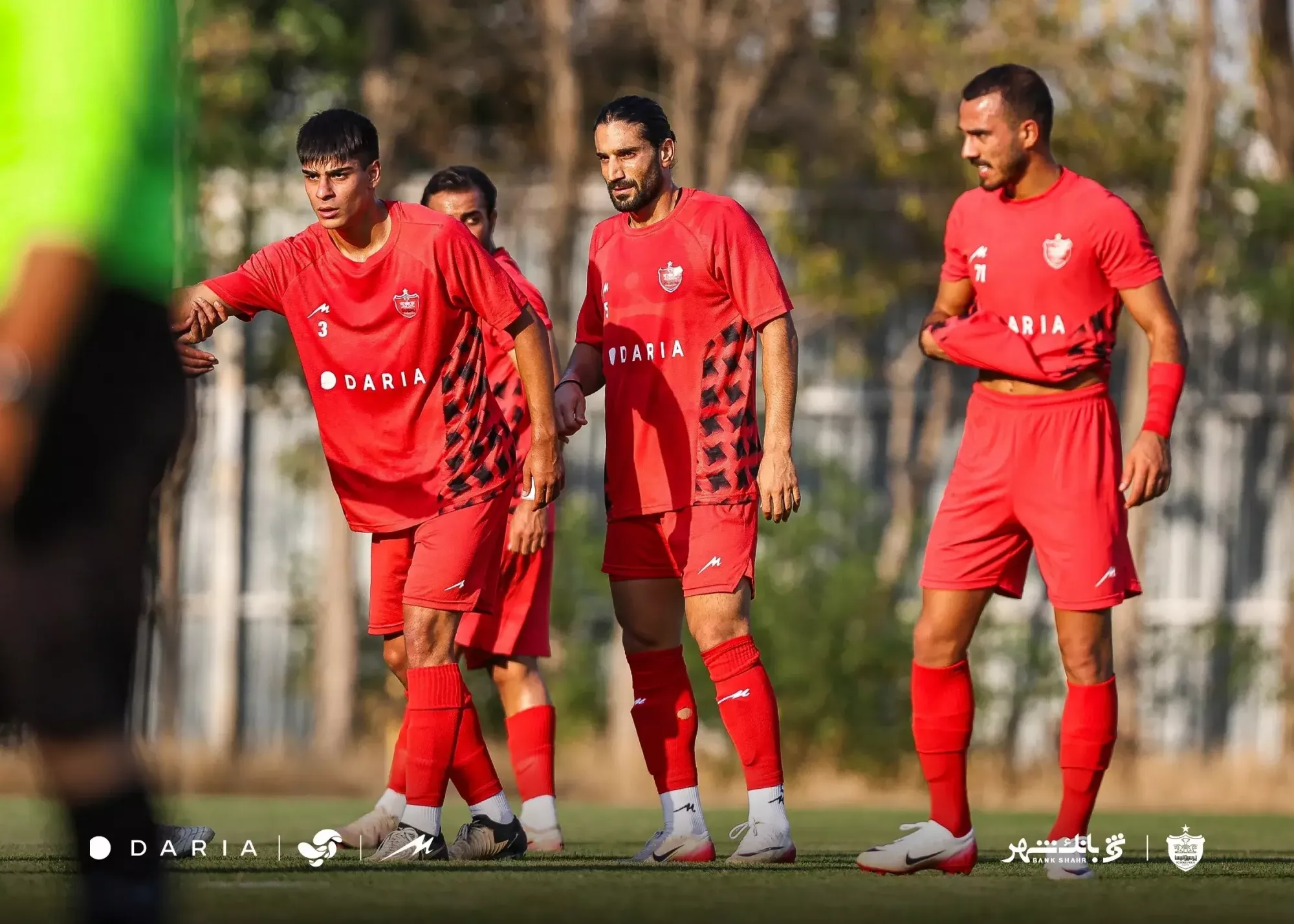 تصویر خبر: اردوی خارجی پرسپولیس به تعویق افتاد