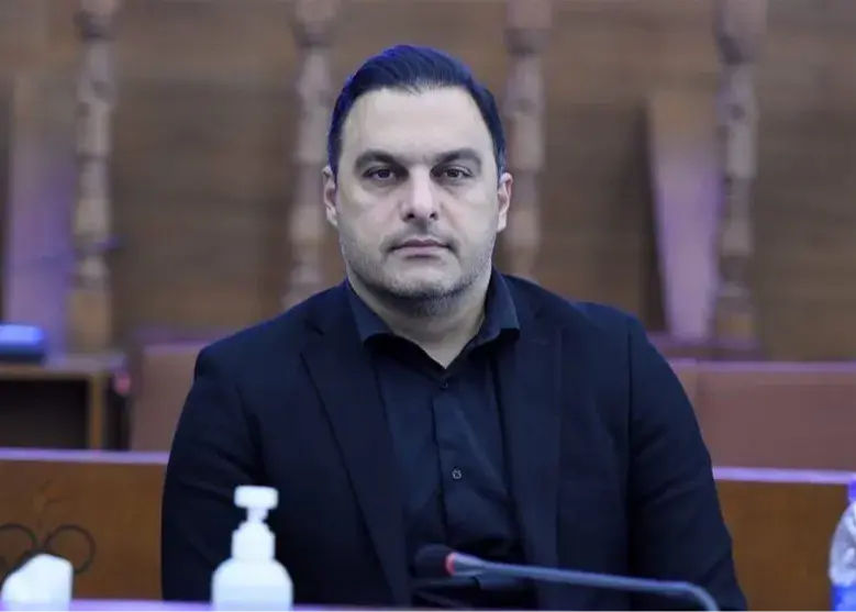 تصویر خبر: محمدی پس از انتصاب به سمت سرپرستی مدیرعاملی: مسئولیتی سنگین بر دوش من است