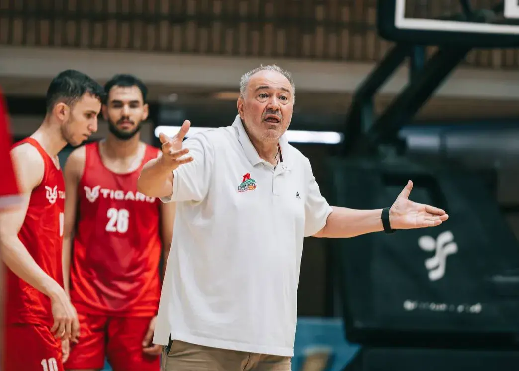 ماتیچ شلاق قهرمانی آسیا را بالا برد