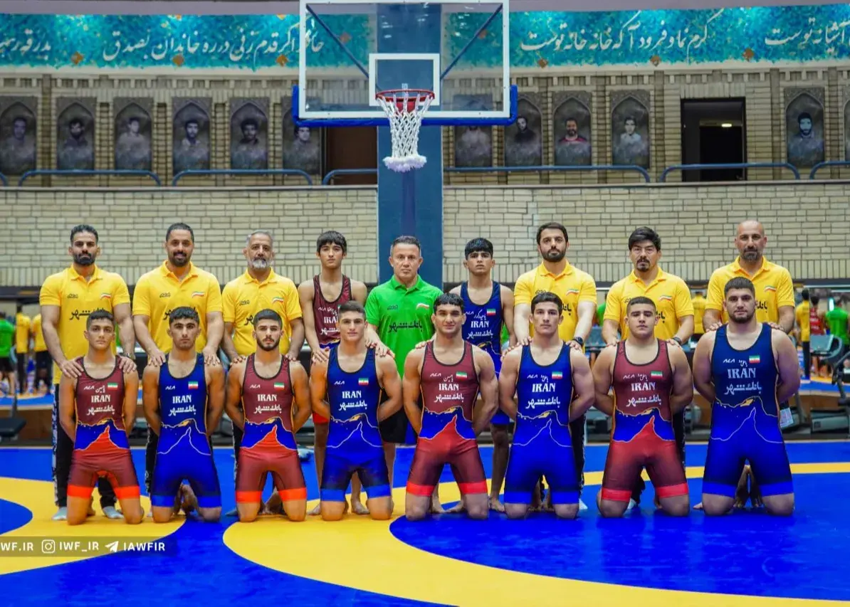 تصویر خبر: تیم ملی کشتی فرنگی نوجوانان راهی مسابقات جهانی باکو شدند