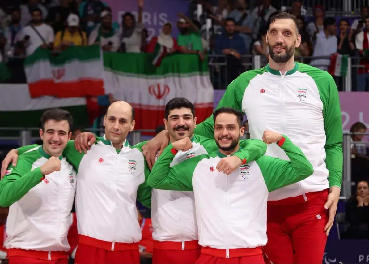 درخواست ستاره برجسته ورزش ایران: مجسمه ما را نسازید!