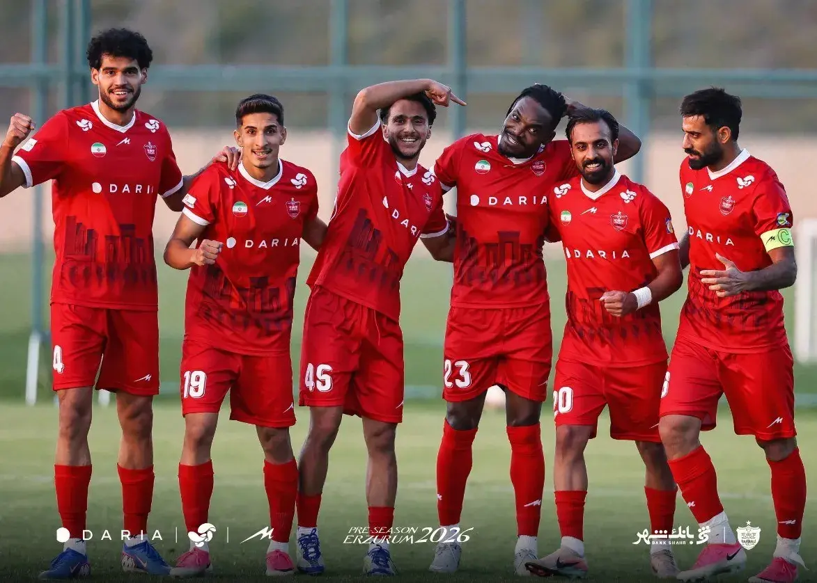کارت بازی تمامی بازیکنان پرسپولیس صادر گردید