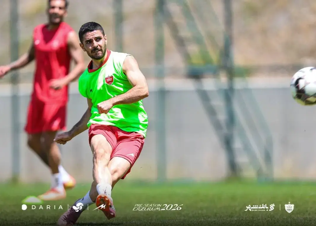 تصویر خبر: محمد عمری، گزینه جدید برای رسیدن به رکورد ۱۰۰ بازی در پرسپولیس