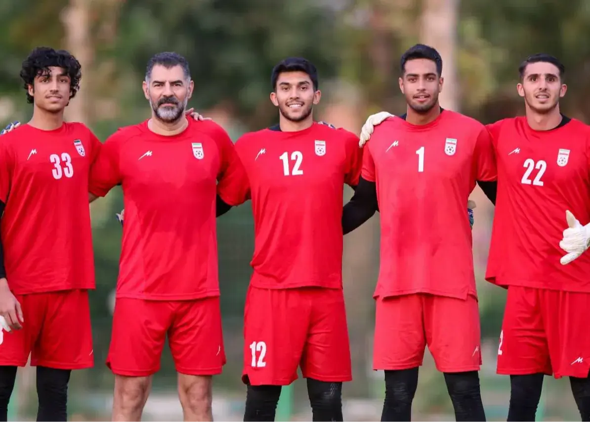 این تصویر، آینده دروازه‌بانان فوتبال ایران را آشکار می‌کند!
