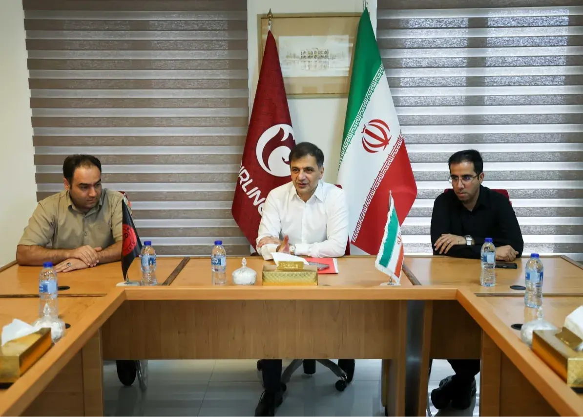 تصاویری از سفر مدیرعامل باشگاه تراکتور به کمپ اختصاصی تیم