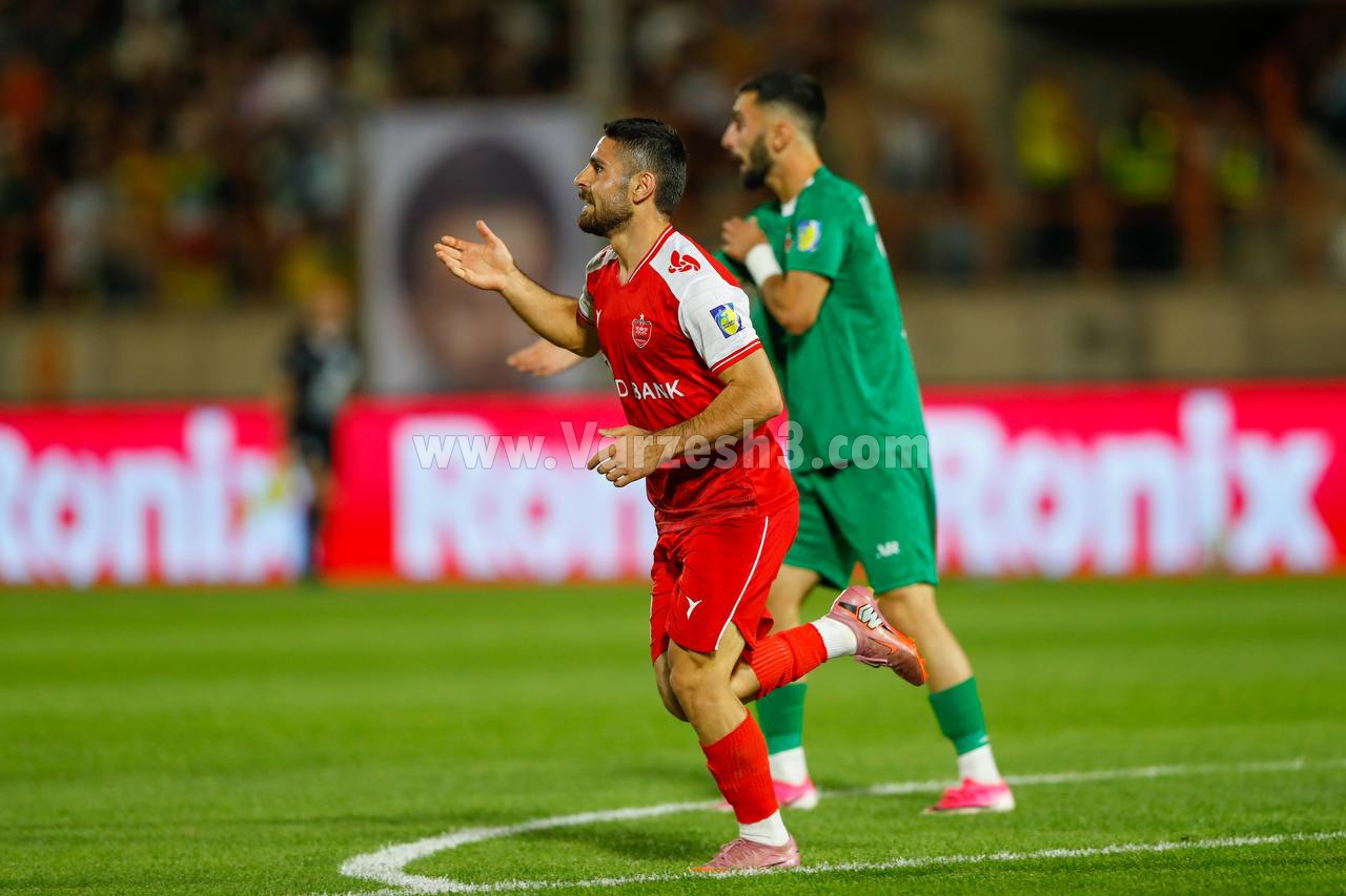 عمری، هافبک پرسپولیس، عازم تبریز گردید