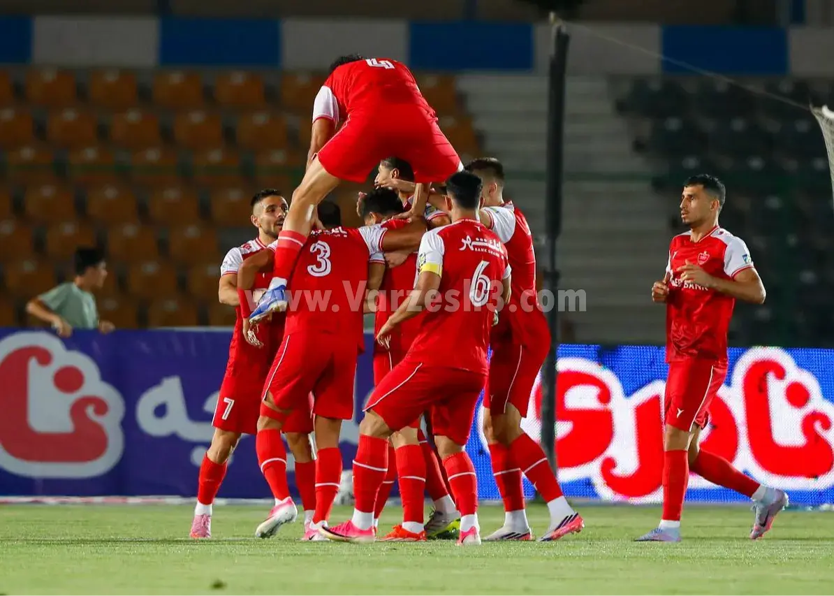 تصویر خبر: گزارش زنده: پرسپولیس 1 - استقلال خوزستان 0