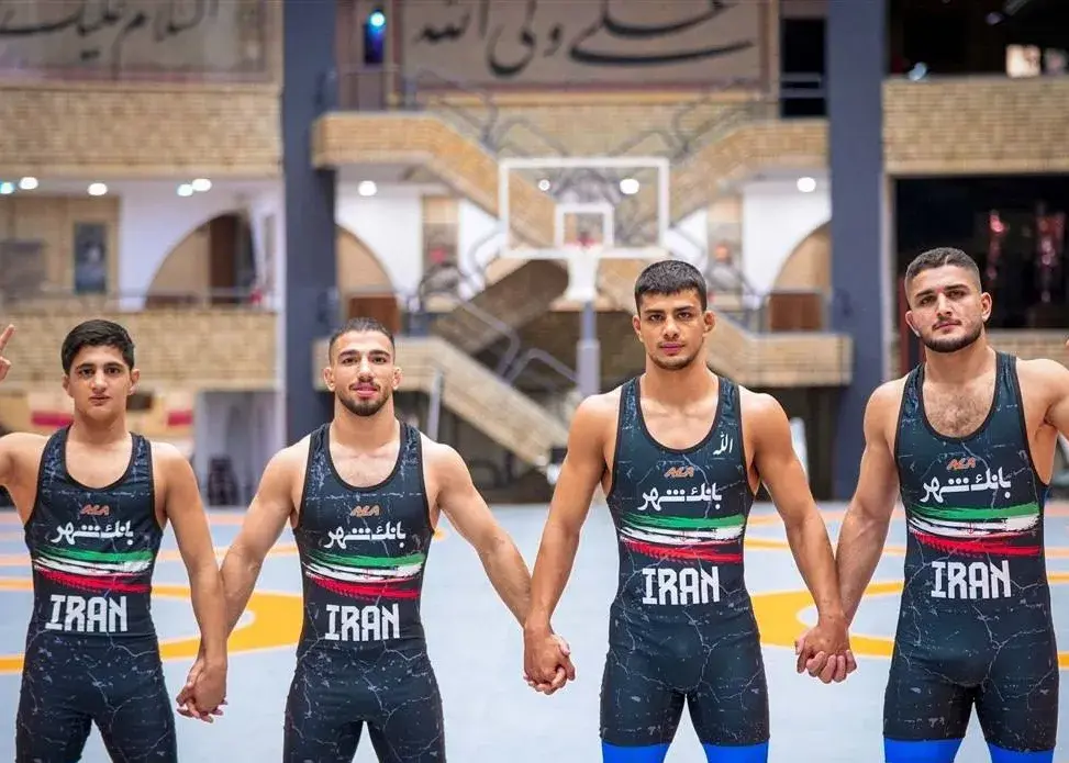 یک کشتی‌گیر آزادکار ایران در آستانه فینال مسابقات جوانان جهان