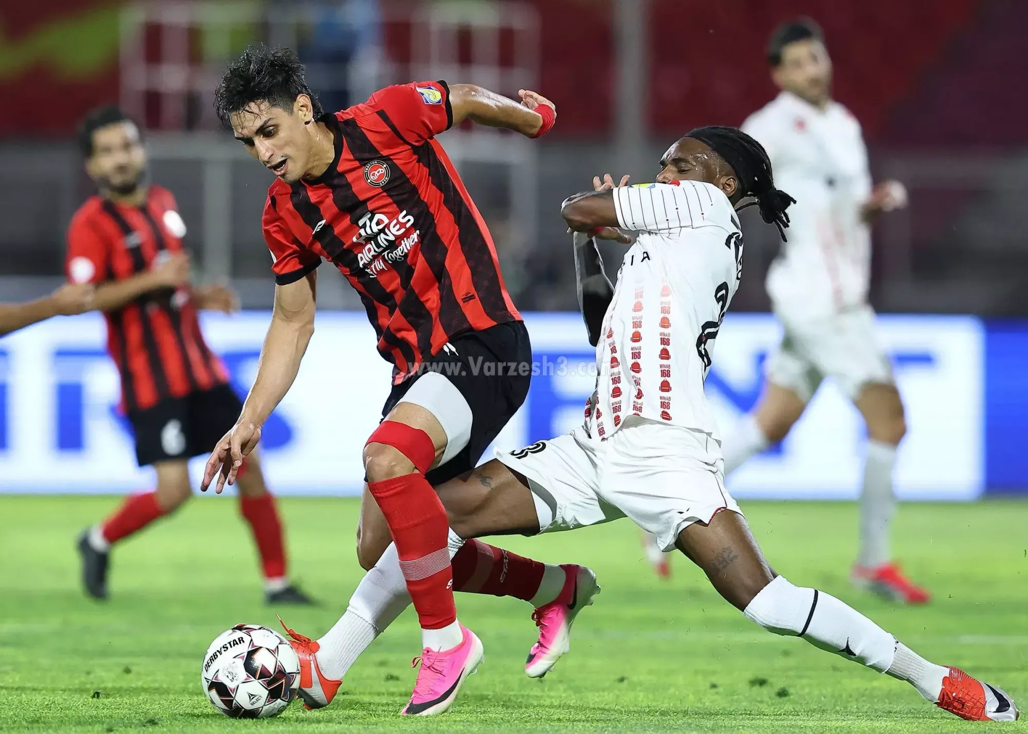 تصویر خبر: موقعیت‌های از دست رفته پرسپولیس در برابر تراکتور