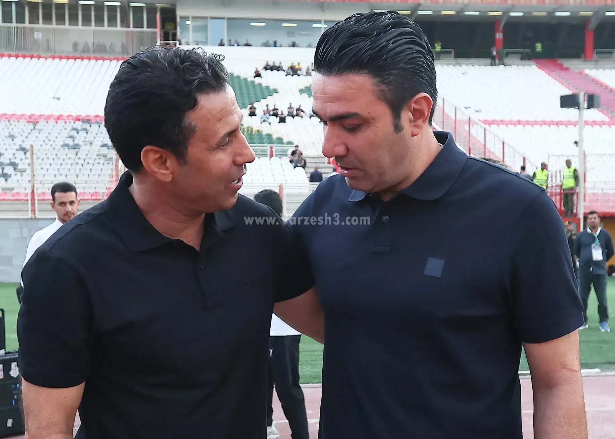 مراسم گل و بلبل پیش از آغاز مسابقه پرسپولیس و تراکتور!