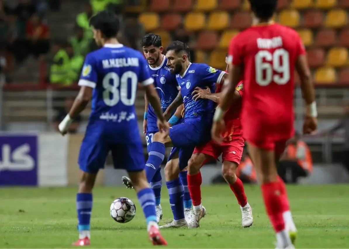 فولاد: استقلال توهین کرد و پرچمان را آتش زد