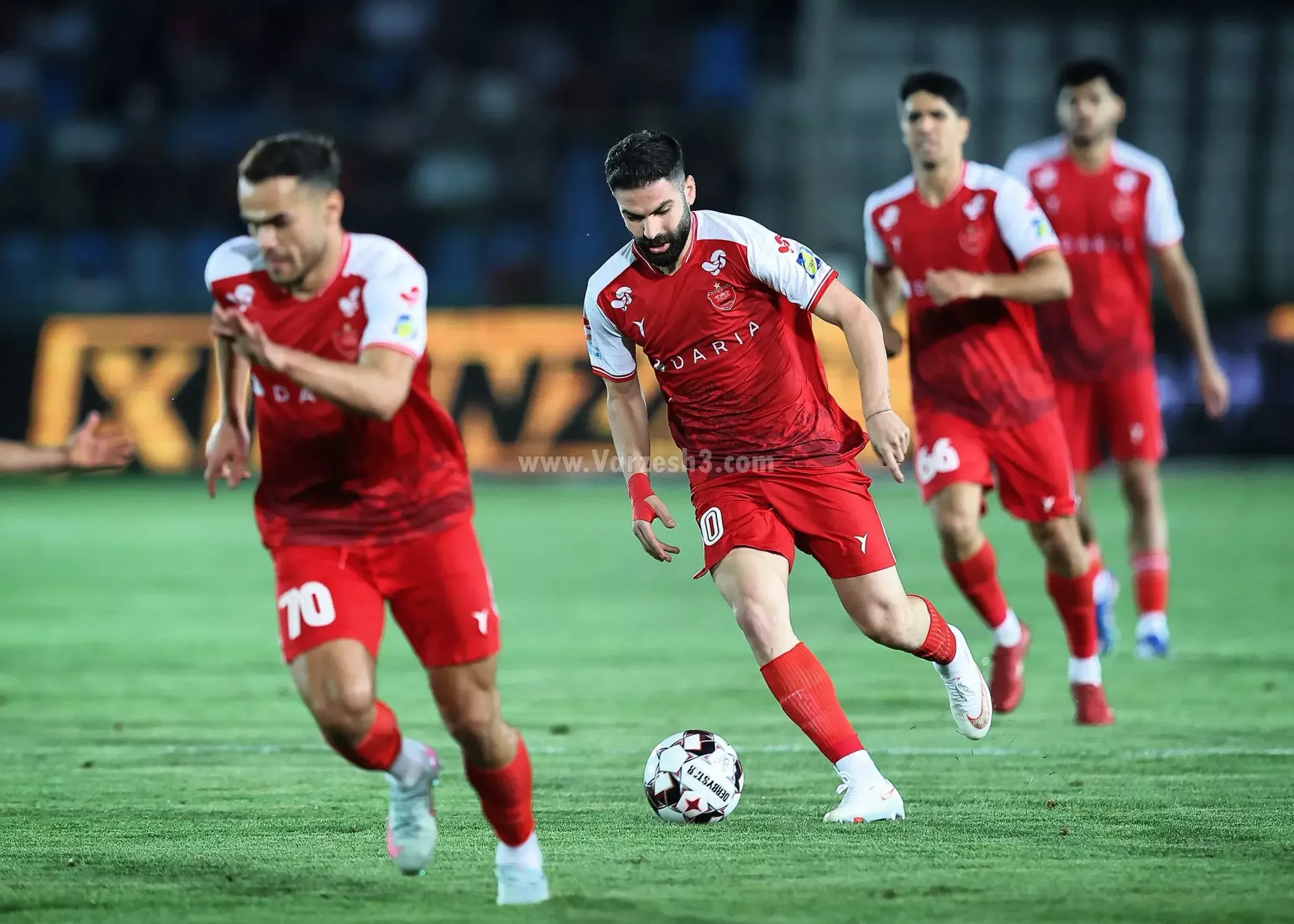 تصویر خبر: زمانی برابر با ۱۱ هفته برای ستاره ناخشنود پرسپولیس باقی نمانده!