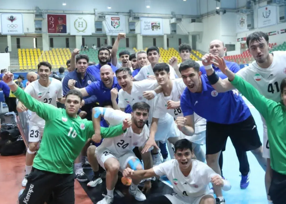 نسل طلایی و جدید هندبال ایران با سورپرایز همراه شد