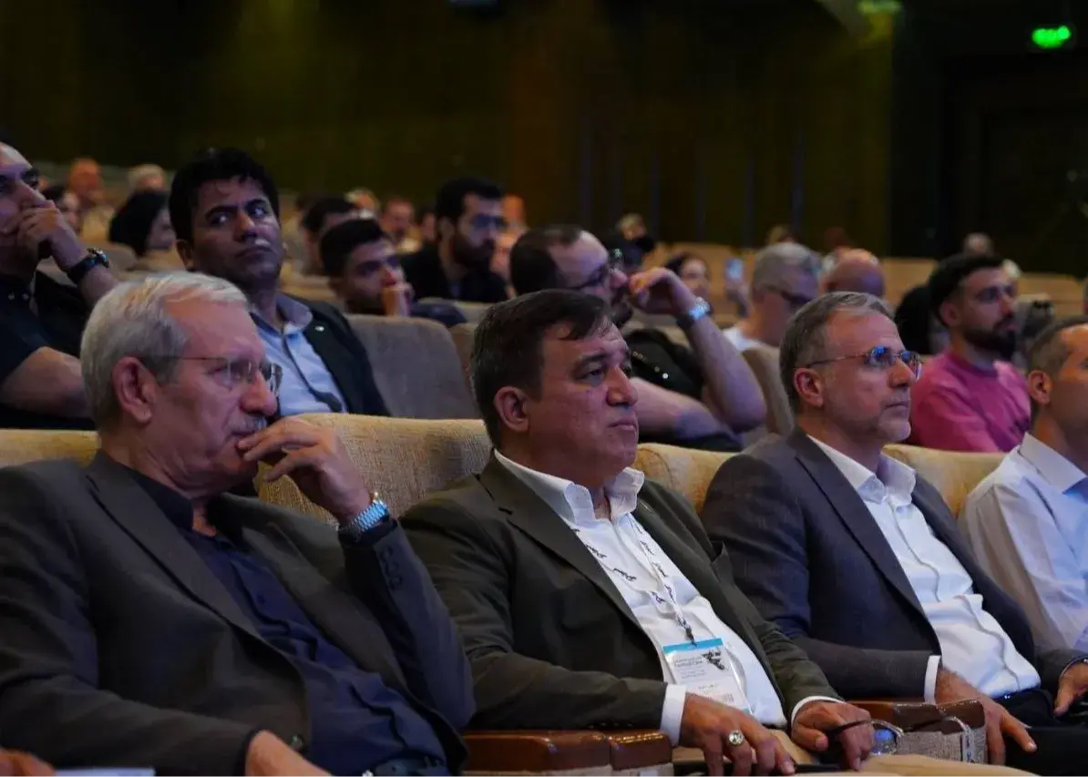 تماس تلفنی برای عدم حضور در جلسه استقلال!