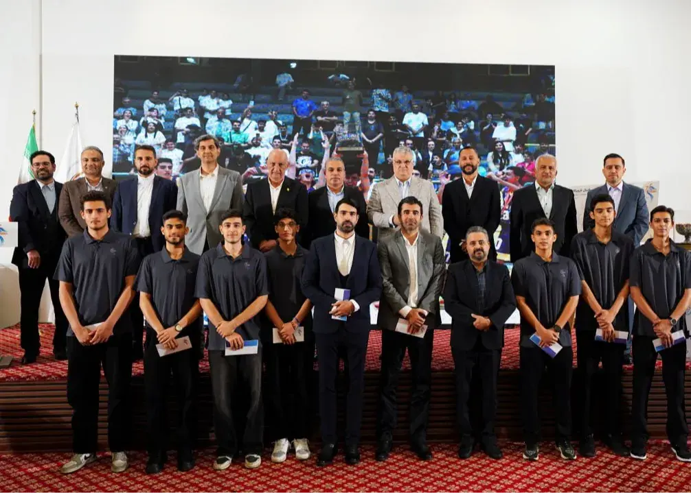 قهرمانان نوجوان با میانگین قد ۱۹۷ سانتی‌متر!