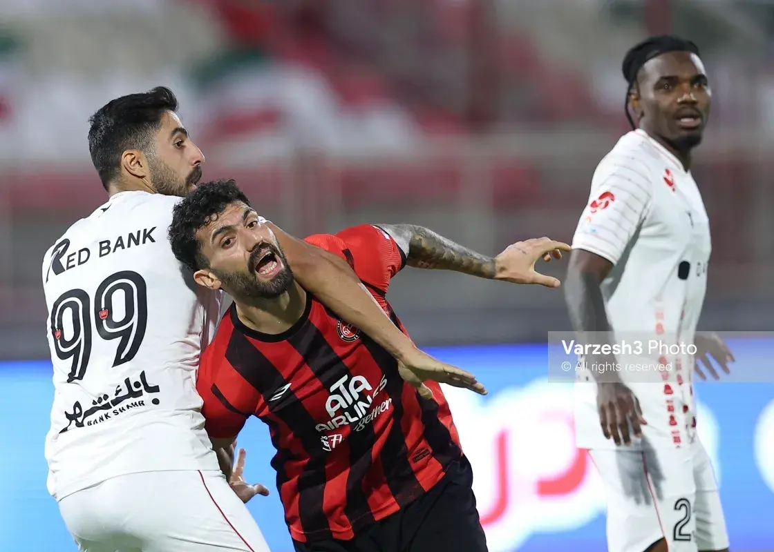 تصویر خبر: جدیدترین صحنه از رویارویی پرسپولیس و تراکتور!