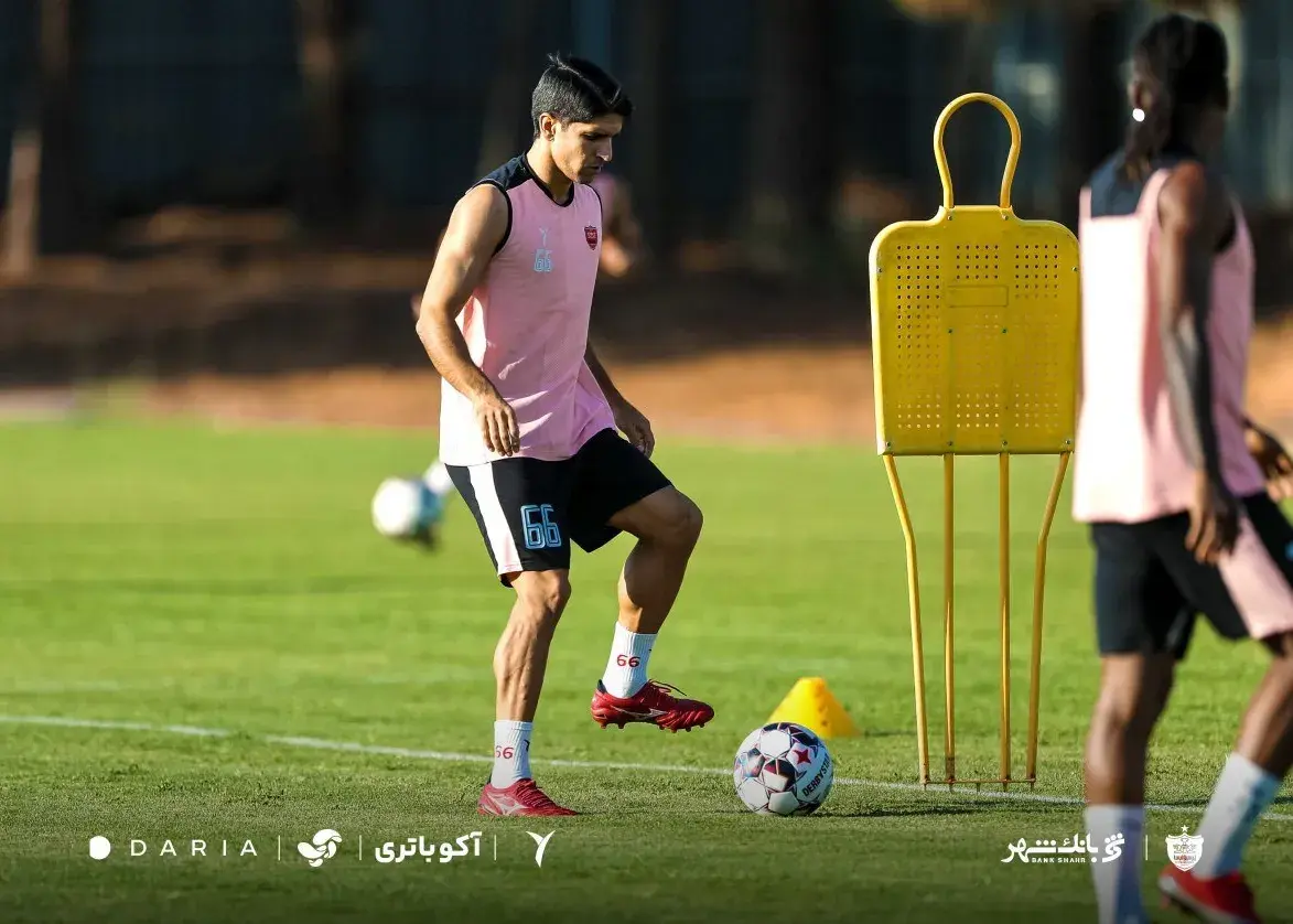 تصویر خبر: با مدافع جدید پرسپولیس آشنا شوید (تصاویر)