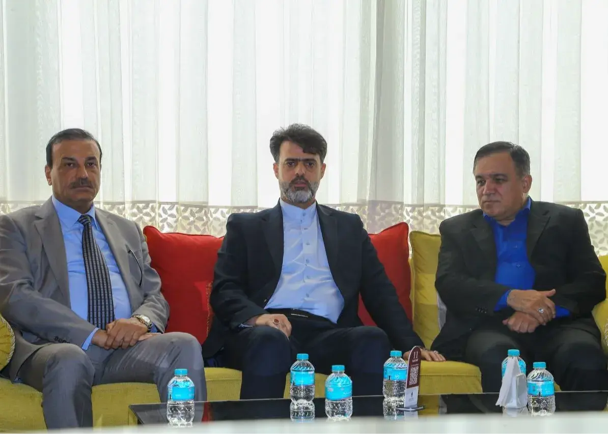 تصویر خبر: آبی‌پوشان با حضور در بصره، مثل آزادی نفس راحتی کشیدند