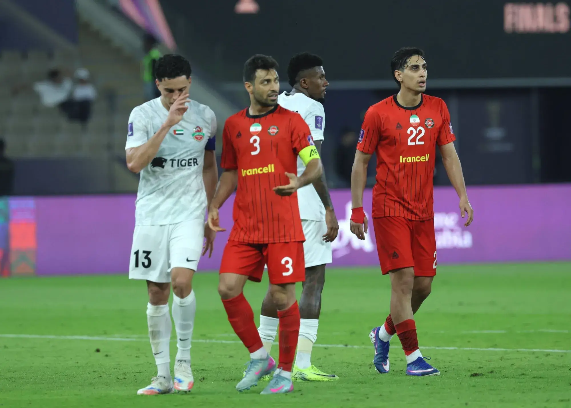 تصویر خبر: گزارش لحظه به لحقه: تراکتور 0 - شباب الاهلی 0