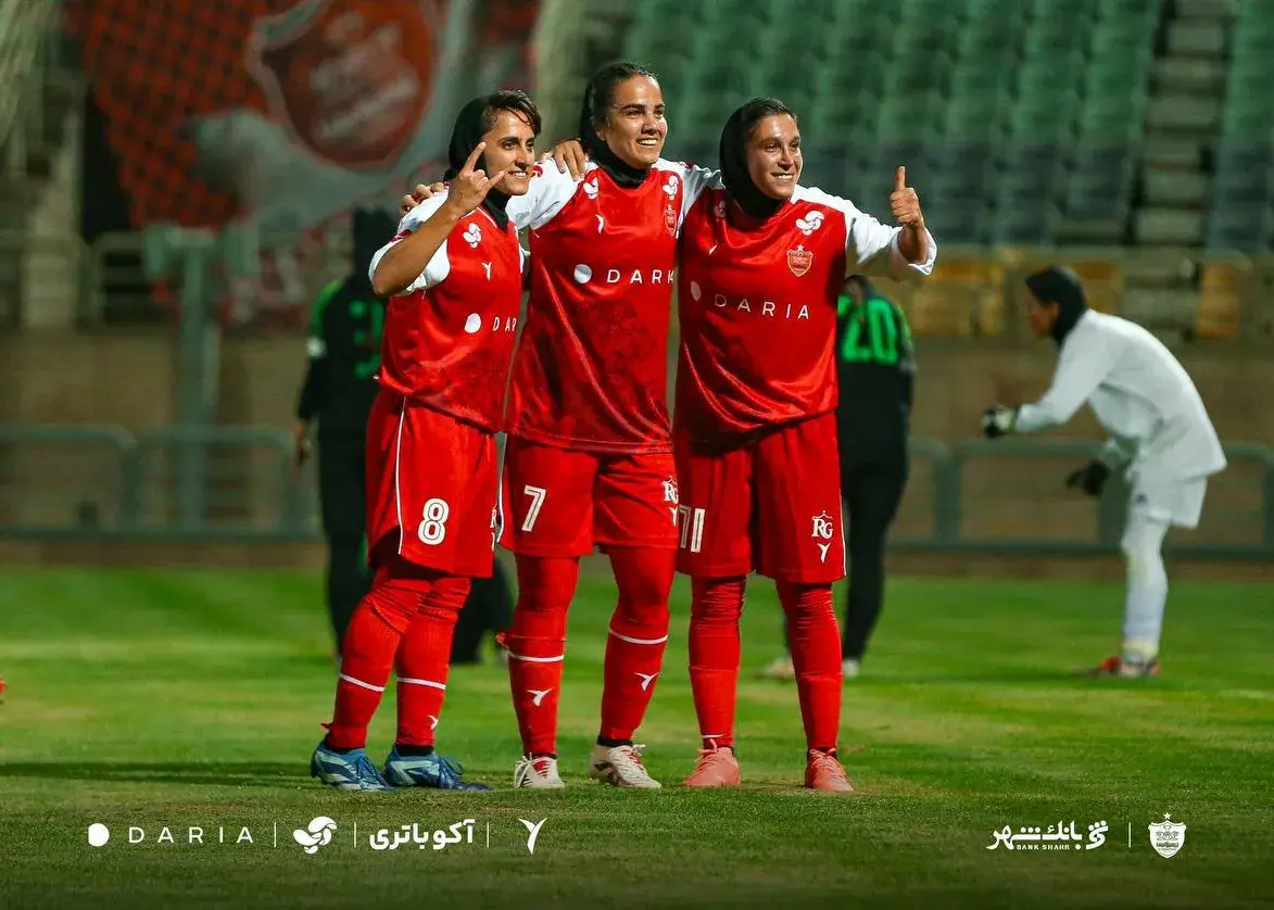 تصویر خبر: اردلان با پیروزی چشمگیر کارش را در پرسپولیس آغاز کرد