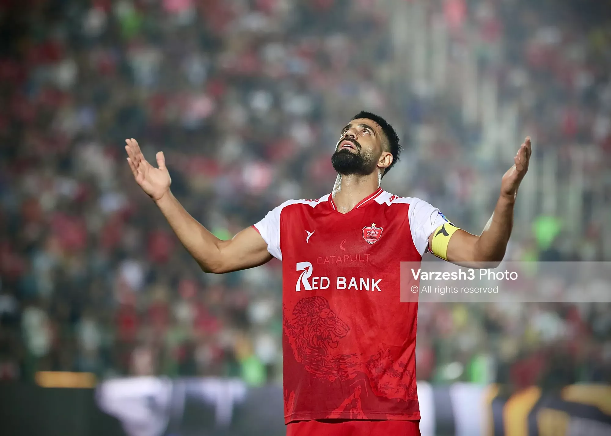 تصویر خبر: مصدومیت‌های مشکوک؛ کاپیتان‌های پرسپولیس در فیفادی