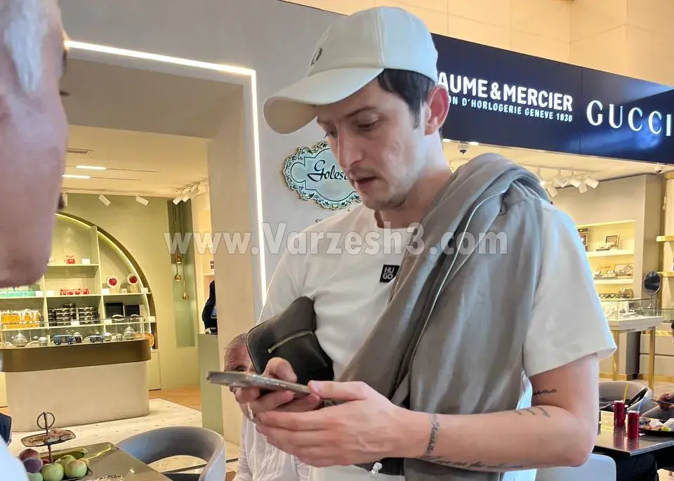 سردار آزمون برای دیدار با خانواده به تهران بازگشت
