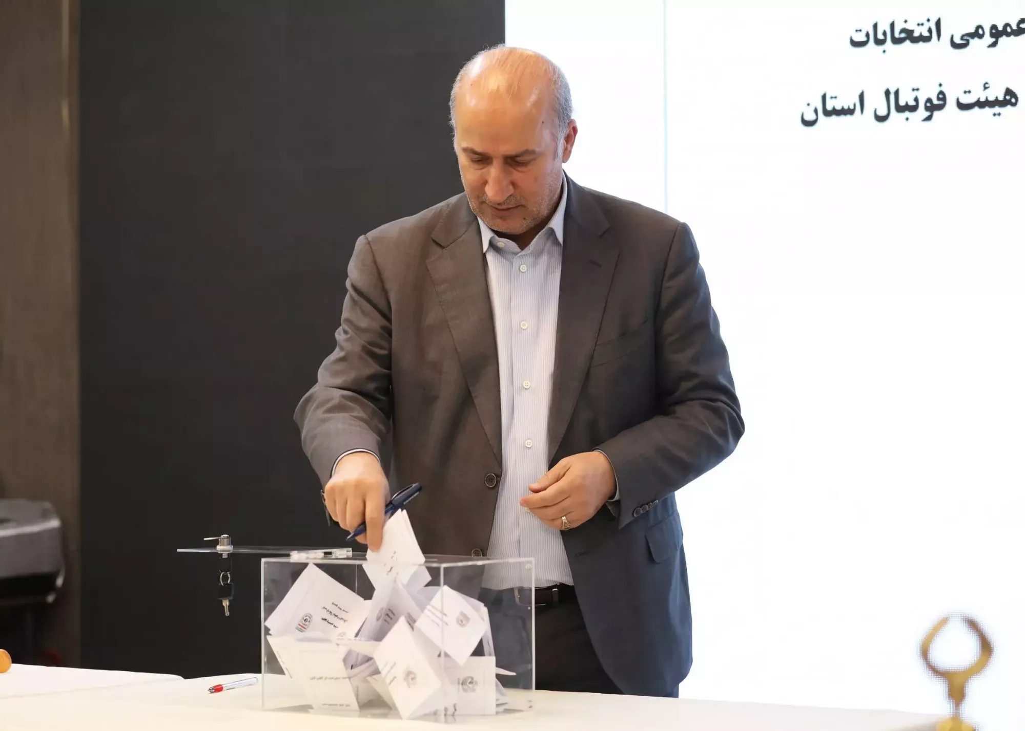 انتخاب سرمربی جدید فدراسیون فوتبال در آستانه انجام