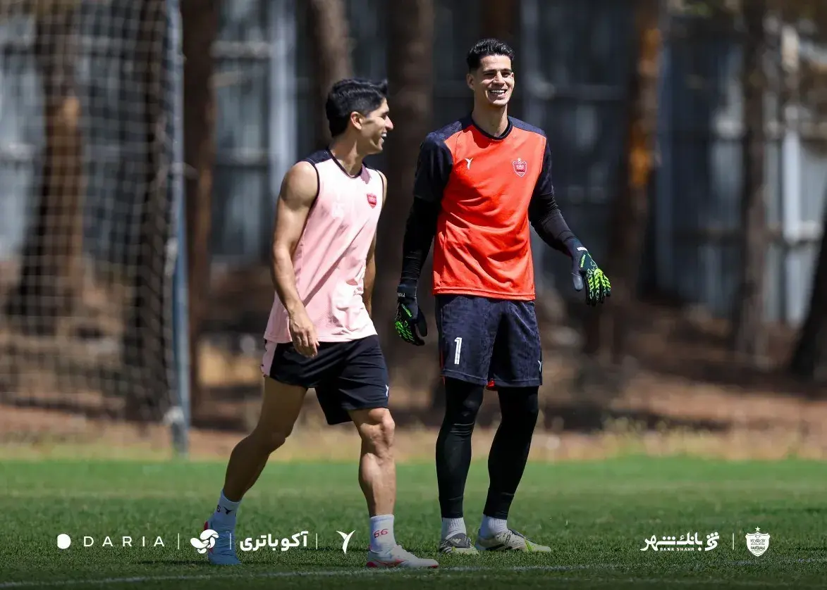 شب یک رویایی برای دروازهبان پرسپولیس!