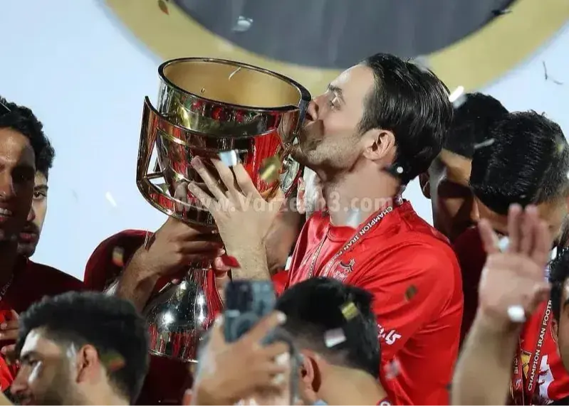 تصویر خبر: خداحافظی رسمی گلزن نمادین پرسپولیس از دنیای فوتبال!