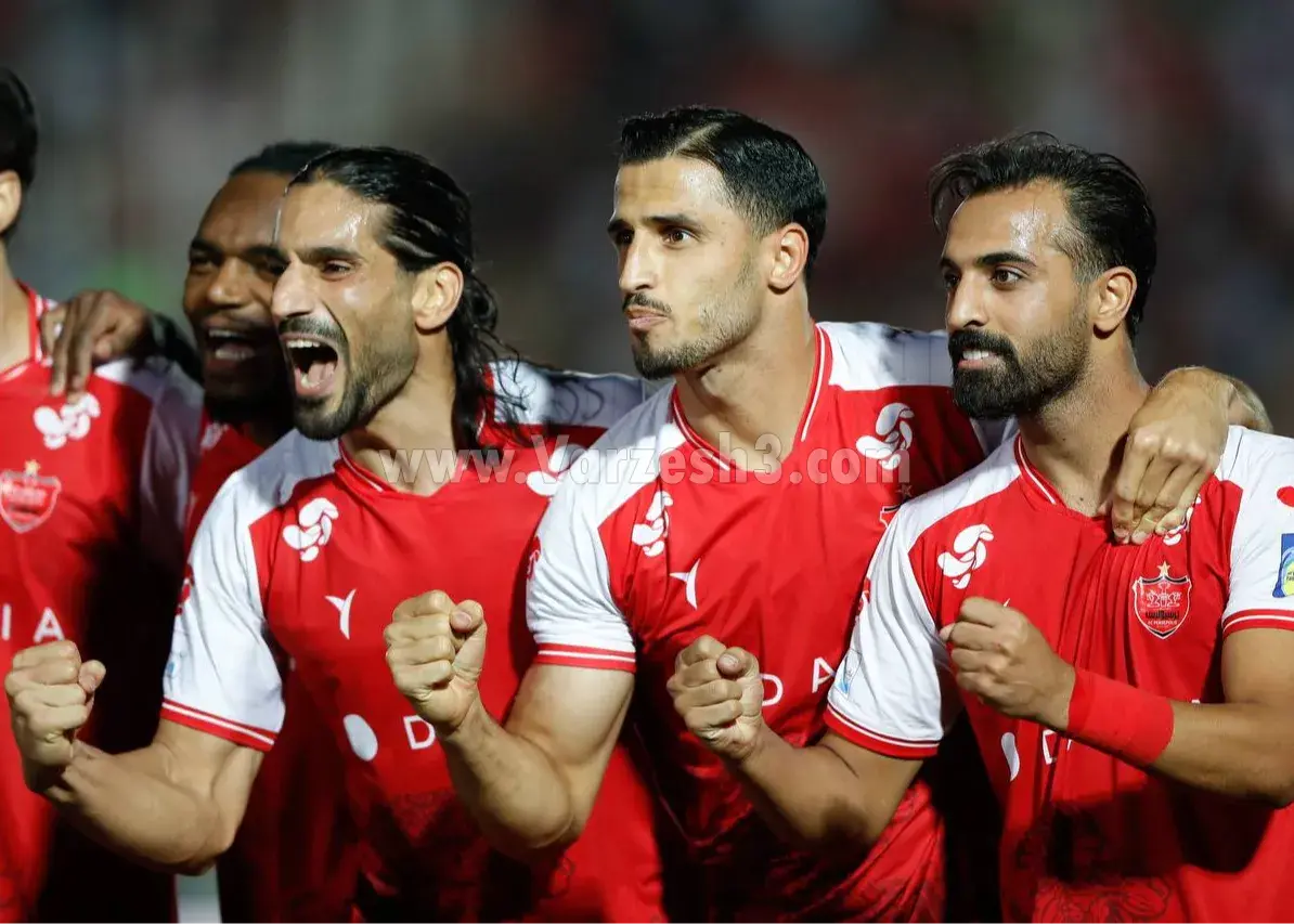 تصویر خبر: پرسپولیس ۳ - نفت آبادان ۱؛ سرخپوشان در آستانه صدرنشینی